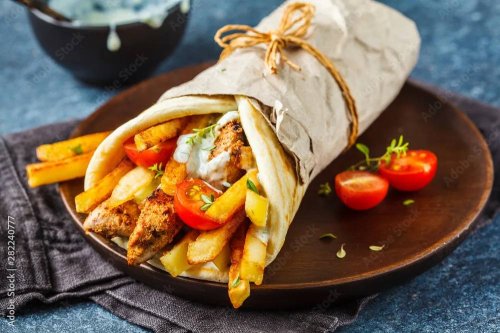 Гирос в греческой лепешке